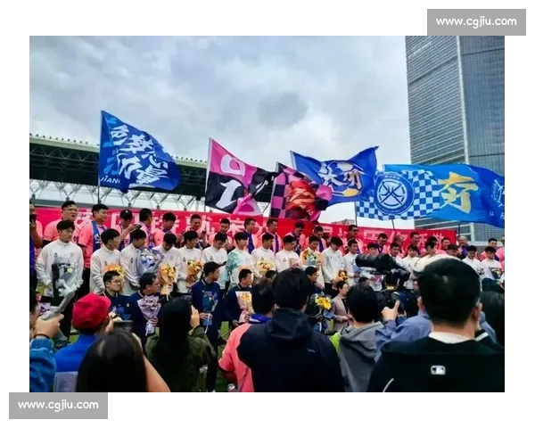 无锡球迷水蜜桃球服助阵，力克常州队喊响 “十三妹”