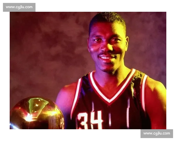 奥拉朱旺亲授梦幻脚步！科比获赞天才传承内线绝学